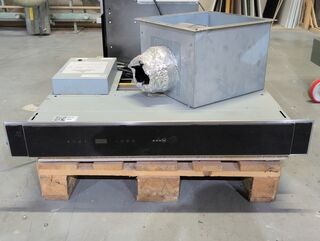 Inbouw combi magnetron met inbouw afzuigkap Whirlpool en Neff